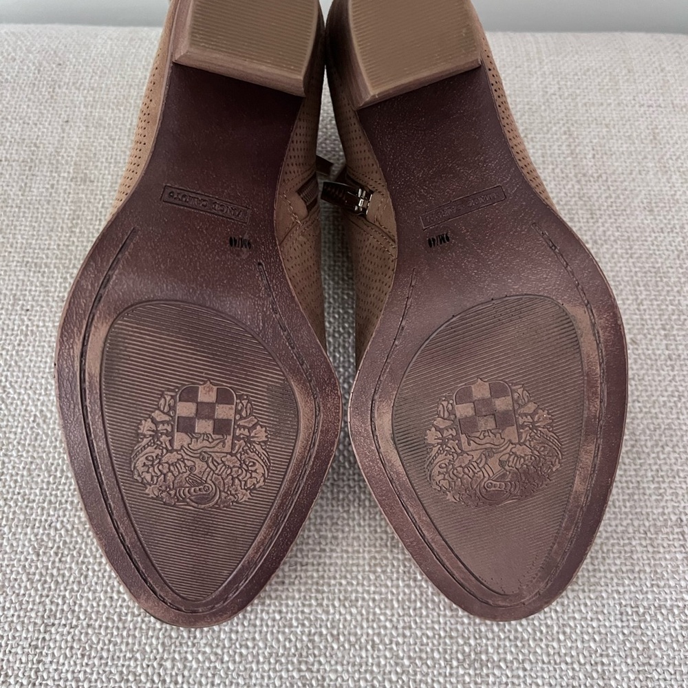 Vince Camuto Fernlee Tan Perforated Suede Block H… - image 6